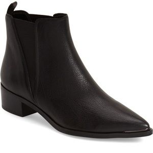 LIKE NEW with box! Marc Fisher Yale Chelsea Boots in Black Leather - Size 7